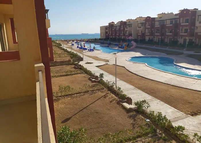 Otel لاسيرينا عيون موسى
